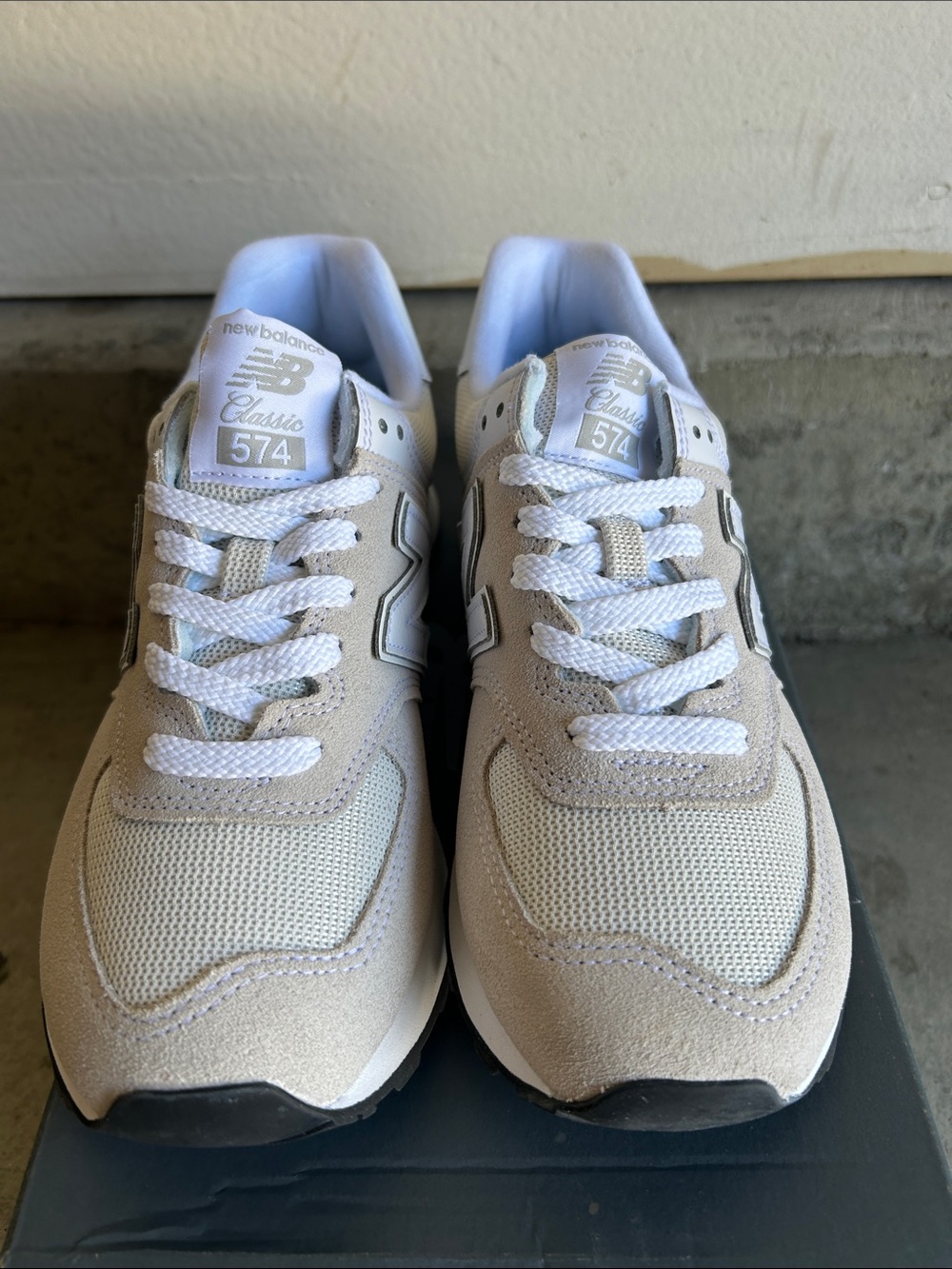 New Balance 574 Core sneakers Womens Size 8 Nwt - Picture 6 of 11